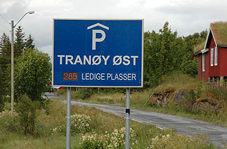 Tranøy Øst parkeringsanlegg - kunstverk Tranøy, Hamarøy Foto: Bent Svinnung